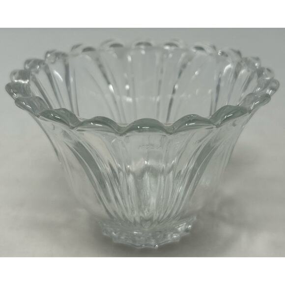 KIG Indonesia Clear Glass Dessert Cup 4" Wide x‎ 3" Tall - Picture 3 of 5